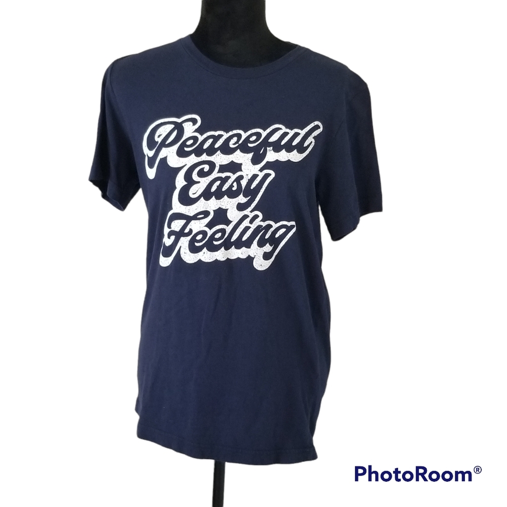 Tee Shirt~Medium